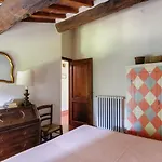 Quaint With Pool *