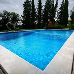 Quaint With Pool *
