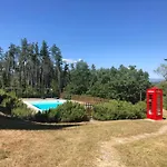 Quaint With Pool *