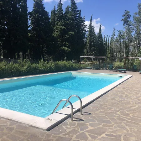 Дом отдыха Quaint With Pool