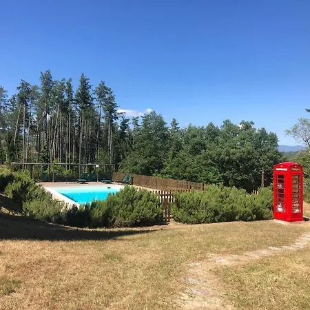 Quaint With Pool *