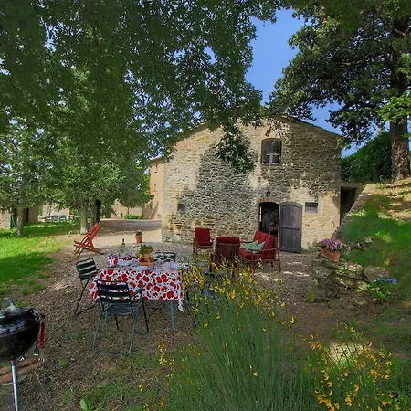 Quaint With Pool *